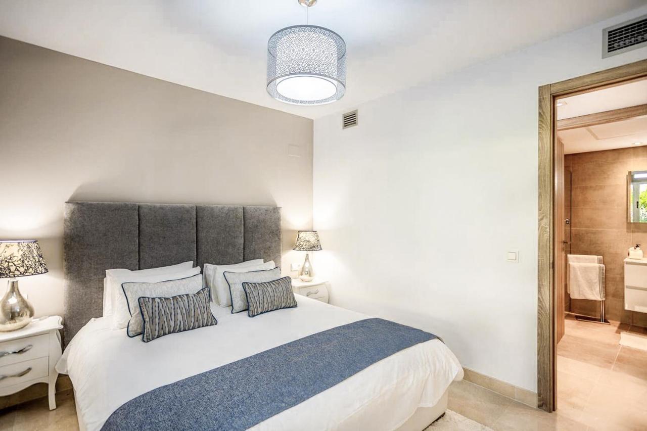 Luxury Large Terrace Views Jacuzzi Pool Apartament *